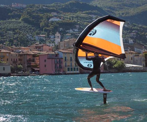 Cabrinha Crosswing X2 Wingsurf mit Foil