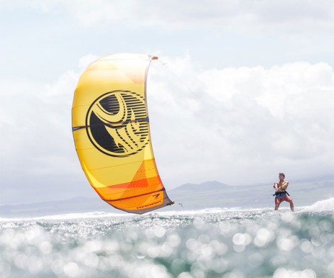 Drifter Kite am Strand mit der neuen Fireball Bar