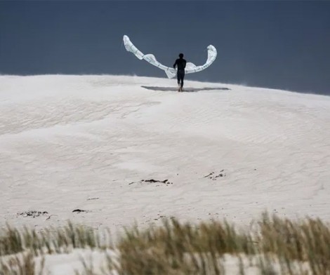 Duotone Evo Kite Concept Blue C12 Weiß 025 in der Düne