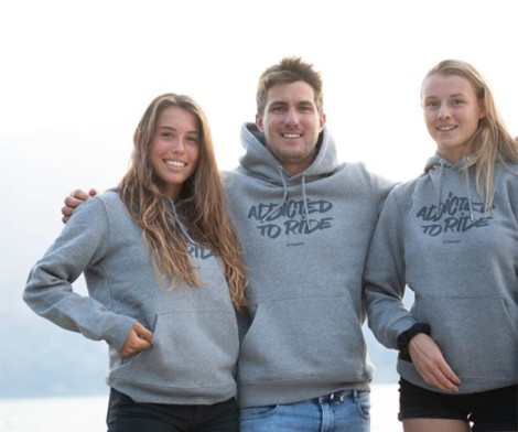 Fanatic Hoodie Addicted Grau alle zusammen am Beach