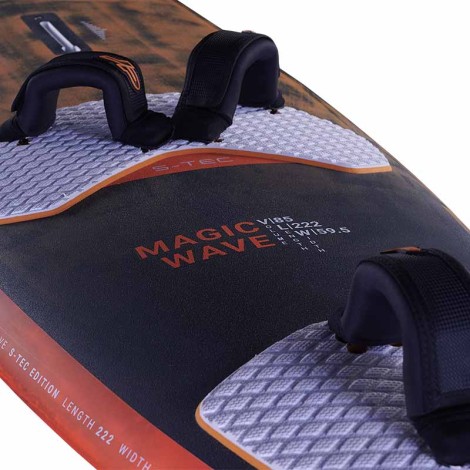 JP Magic Wave S-TEC Windsurf 2026 Pads auf dem Board