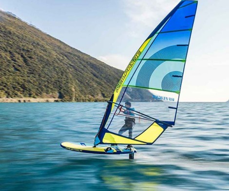 JP Super Lightwind Gold 2021 zum Windsurfen