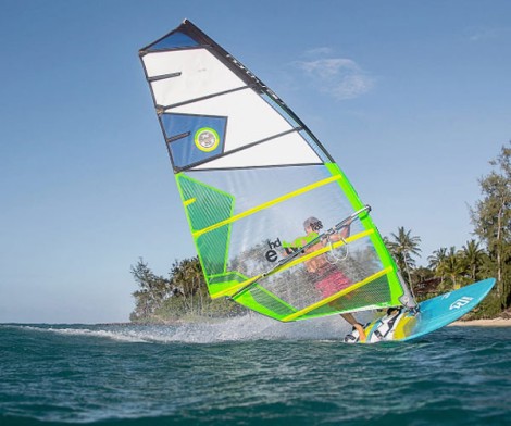 North Sails E-Type Rigg 2018 Halsen auf dem Meer
