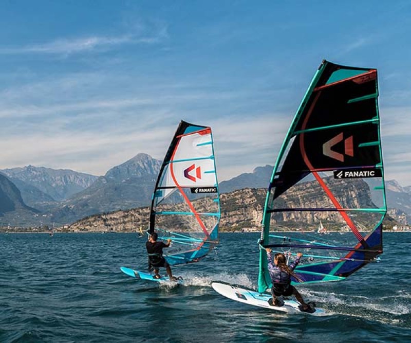 Duotone E Pace Rigg Farbe Black/Pistaccio C17 2023  zu zweit Windsurfen