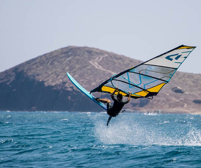 Duotone Power.XT 2.0 Mastverlängerung RDM beim Sprung