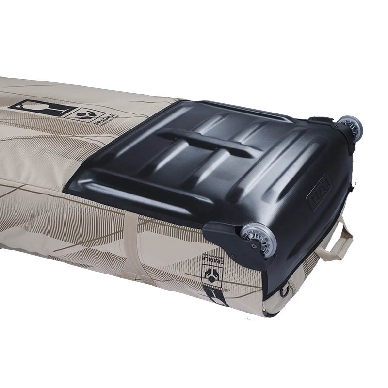 Duotone Team Bag 145 + 165 cm von unten mit Rollen