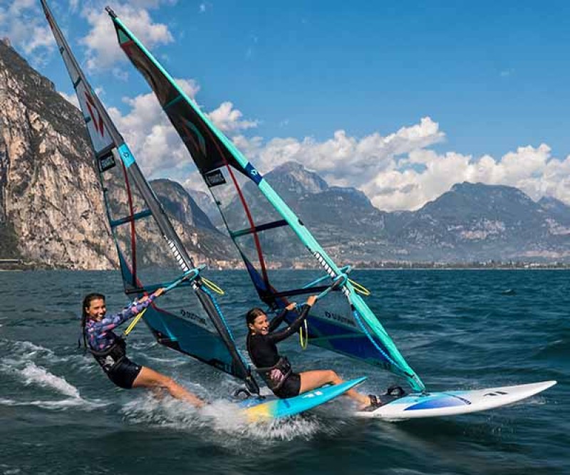 Fanatic Eagle HRS 2023 zu zweit Windsurfen