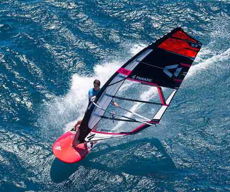 Fanatic Falcon Lightwind 2020 beim Halsen