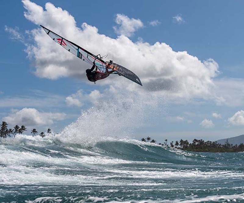 Fanatic Free Wave TEXtreme Board 2022 ab in den Himmel