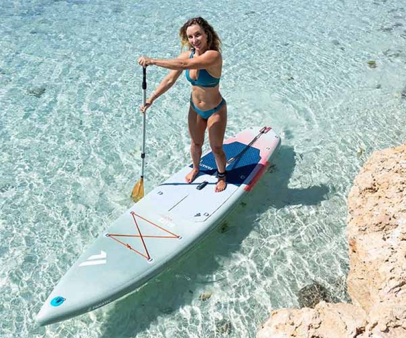 Fanatic Blitz Air Sup SLT 11.2 + 12.0 Board 025 beim Paddeln