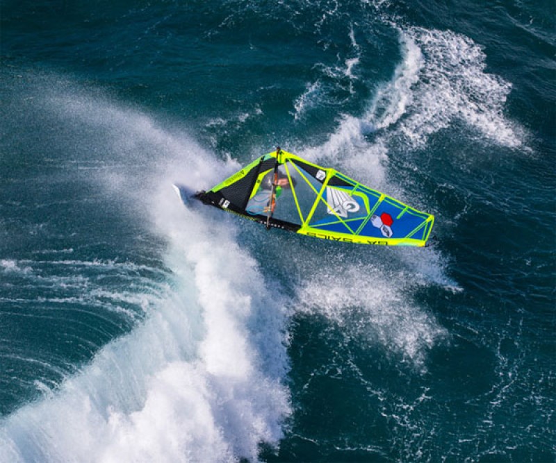 Gaastra Sails Manic in der Welle