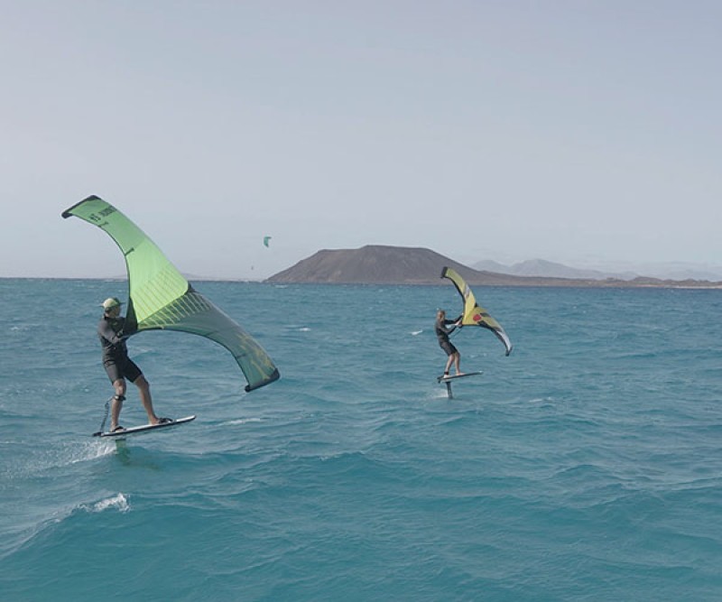 Indiana Wing Foil 144 Inflatable Board zu zweit Wingsurfen