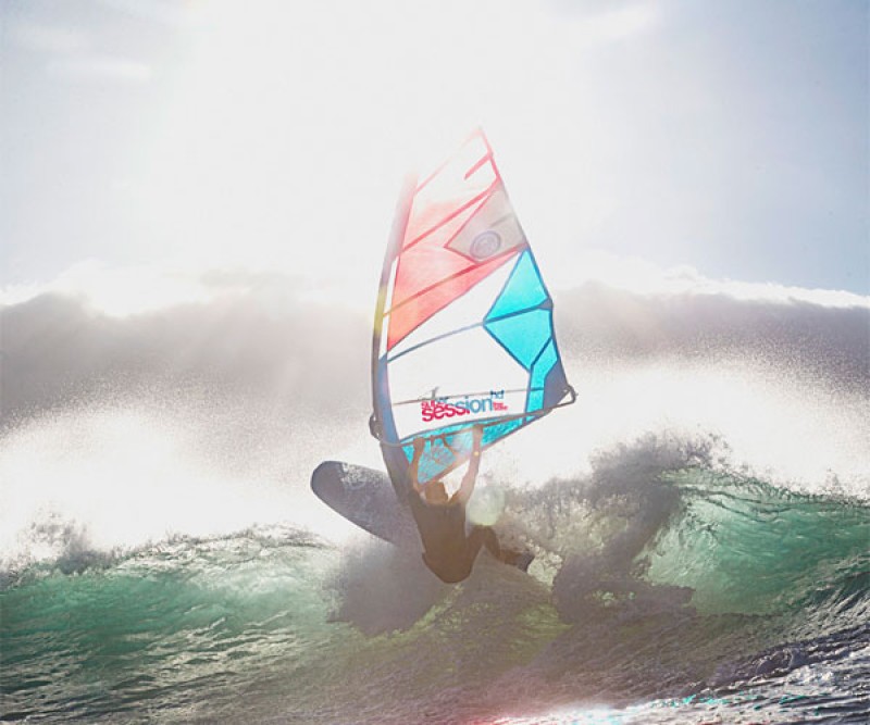 Windsurfen auf der Welle vor Mauii
