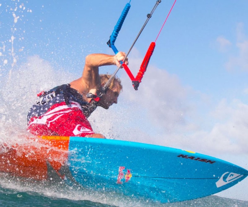 Directional Kite Boards beim Kitesurfen