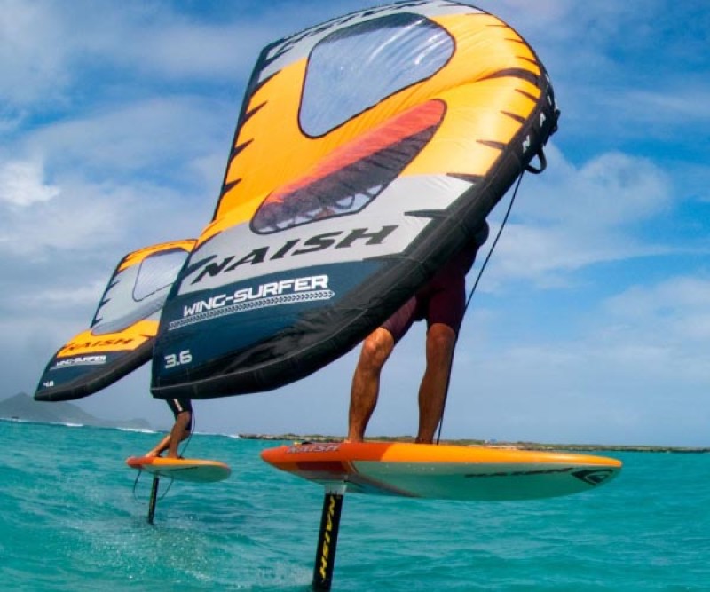 Naish S25 Wing Surfer zu zweit Wingsurfen