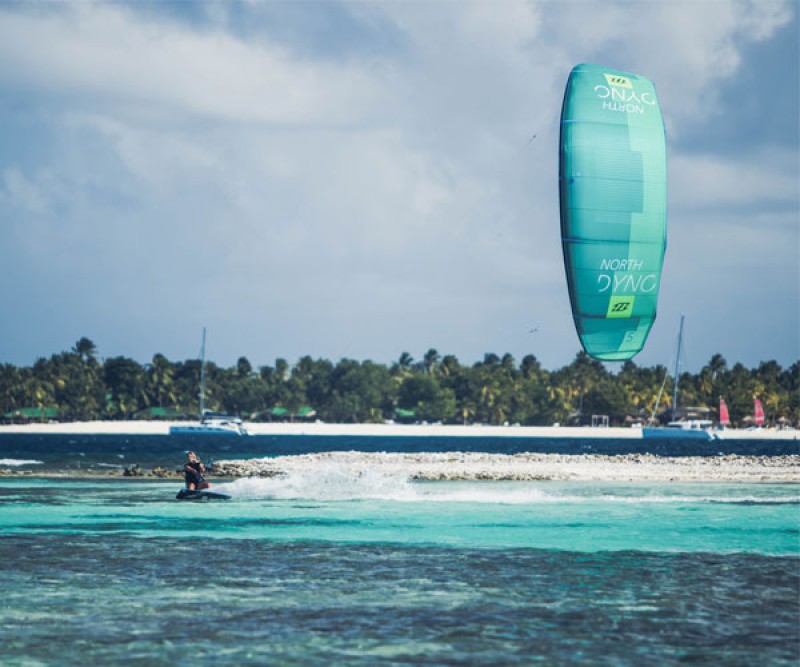 North Kiteboarding Dyno Kiten am Beach