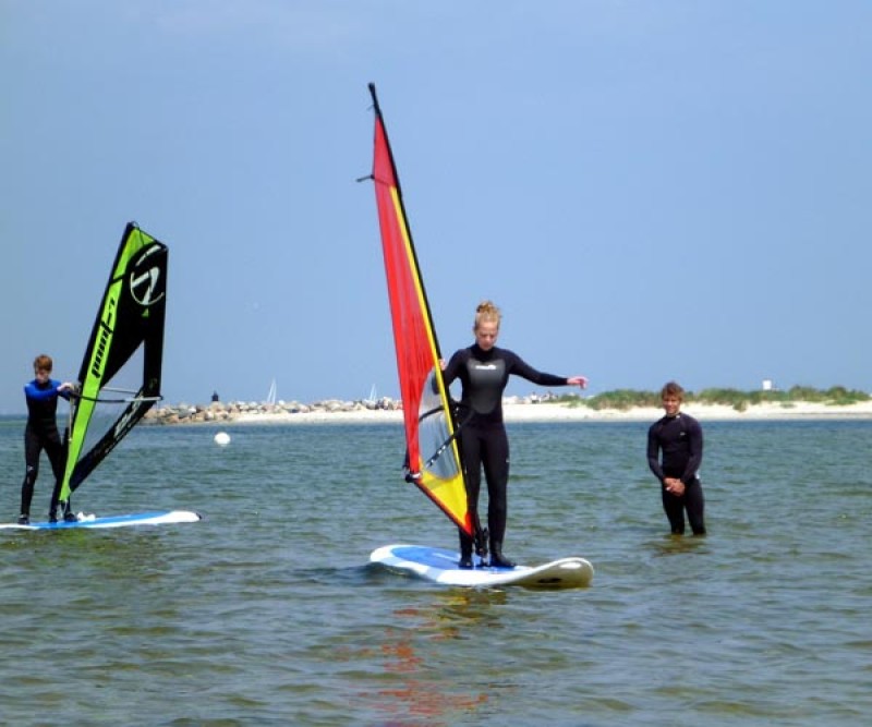 STX PowerHD Rigg mit Schüler beim Windsurfen