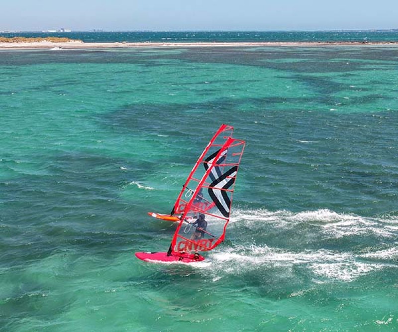 Severne Convert 024 Freeride Segel Rot zu zweit Windsurfen