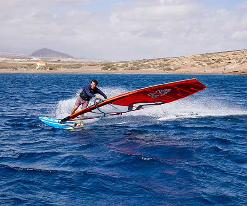 Starboard Futura Wood Sandwich Model beim Halsen
