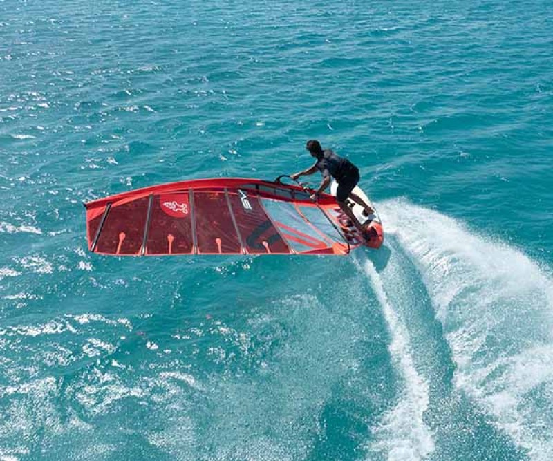 Starboard Futura Wood Sandwich Board 026 beim Halsen