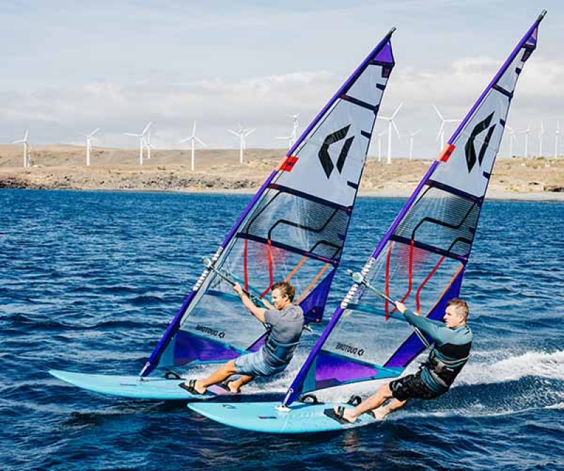 Duotone Blitz Board C56 Aqua Windsurf 026  beim Windsurfen