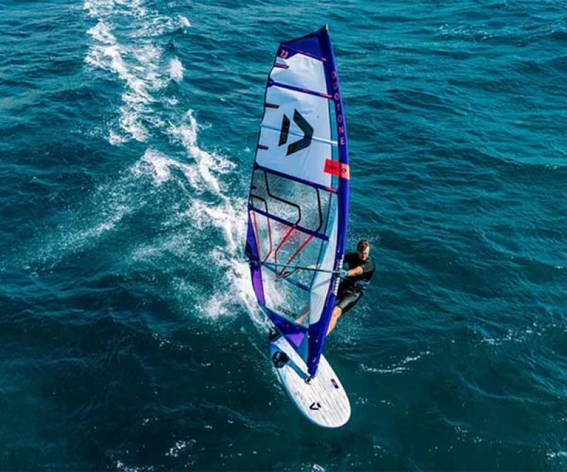 Duotone Falcon_Fin SLS C52 Freerace Board 026 beim heizen